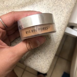 it cosmetics Makeup - IT Cosmetics Bye Bye Pores Tinted Finishing Powder it cosmetics Makeup - IT Cosmetics Bye Bye Pores Tinted Finishing Powder